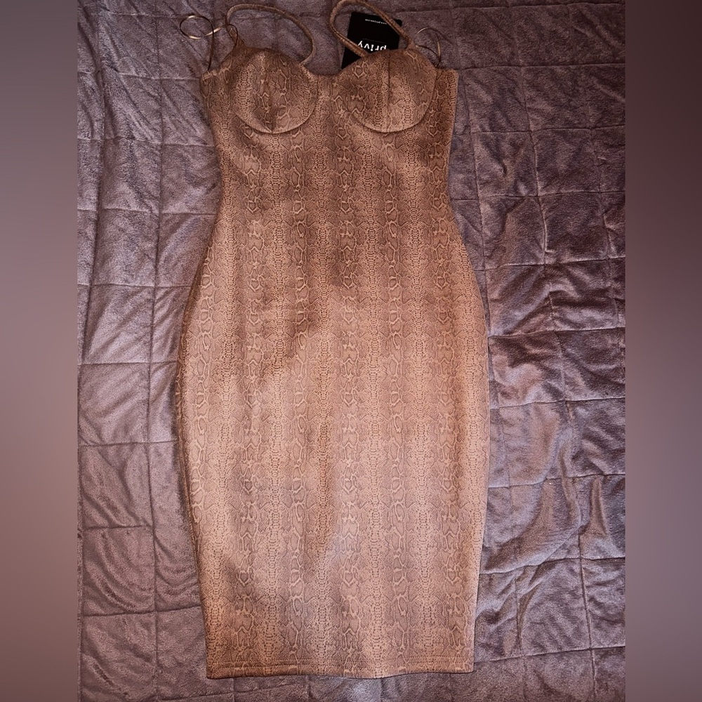 New snake pint dress